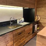 Megeve-fully Renovated Appartment- 10mn From Village 梅杰夫